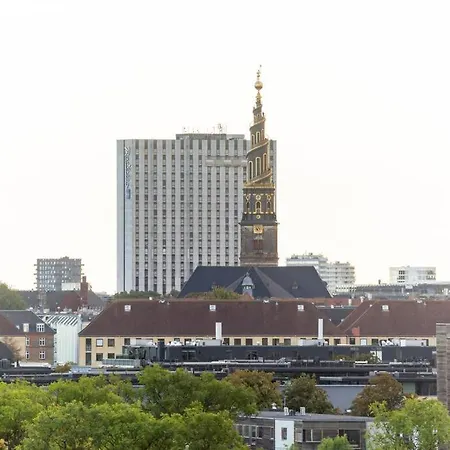 Penthouse - Amazing Views & Hygge Apartment
