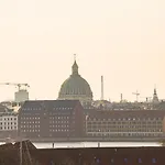 Penthouse - Amazing Views & Hygge *