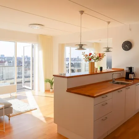 Penthouse - Amazing Views & Hygge Kopenhagen