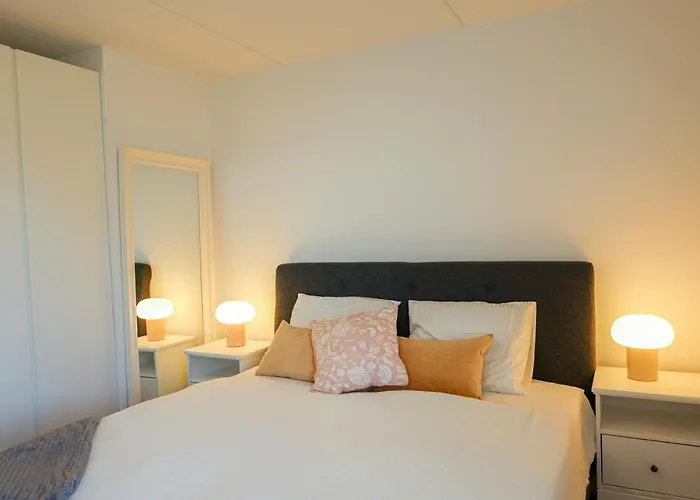 Penthouse - Amazing Views & Hygge Lejlighed *