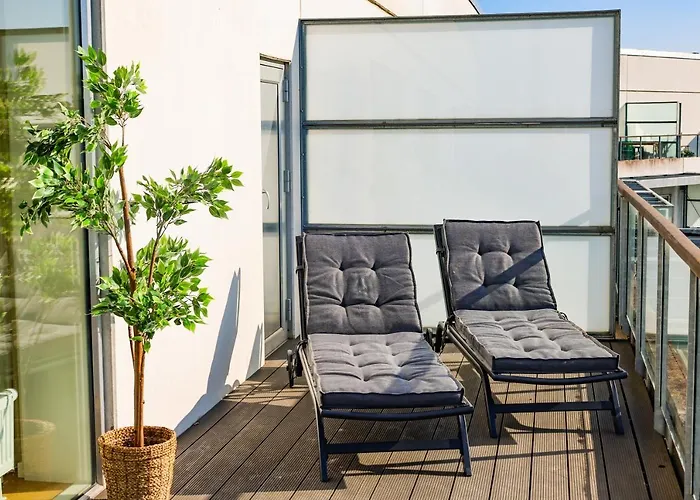 Penthouse - Amazing Views & Hygge